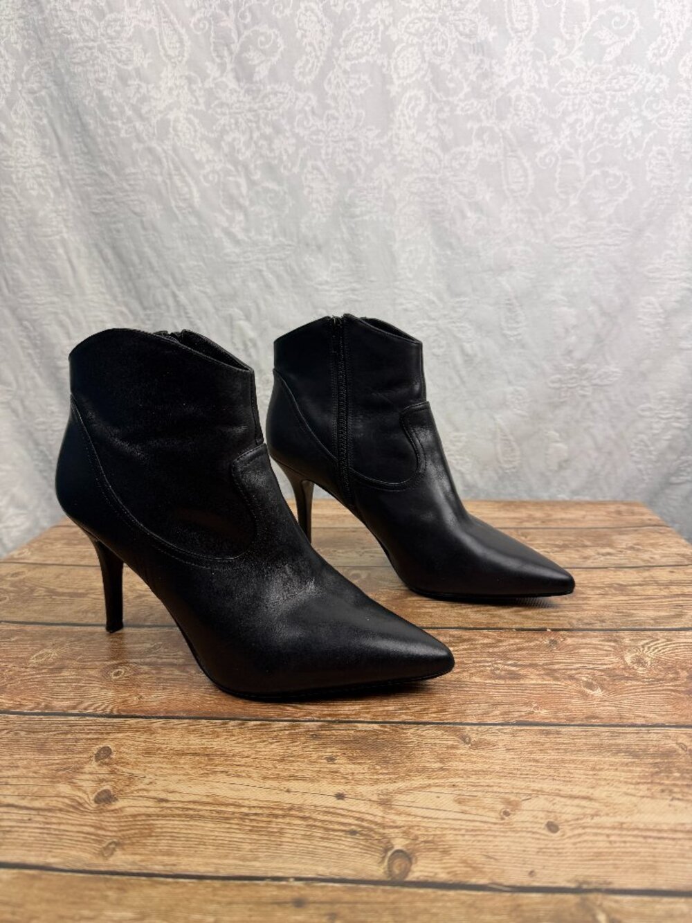 Nine West Black Ankle Booties Women’s Size 10 Pointed Toe Stiletto Heel Zip